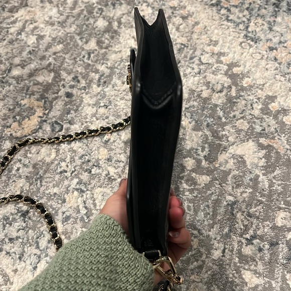 Tory Burch Crossbody Bag in Black!🖤 - Picture 4 of 5
